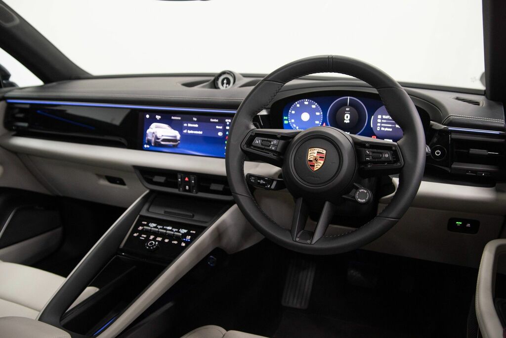 Porsche Macan Automatic SH25PLJ Grey #3