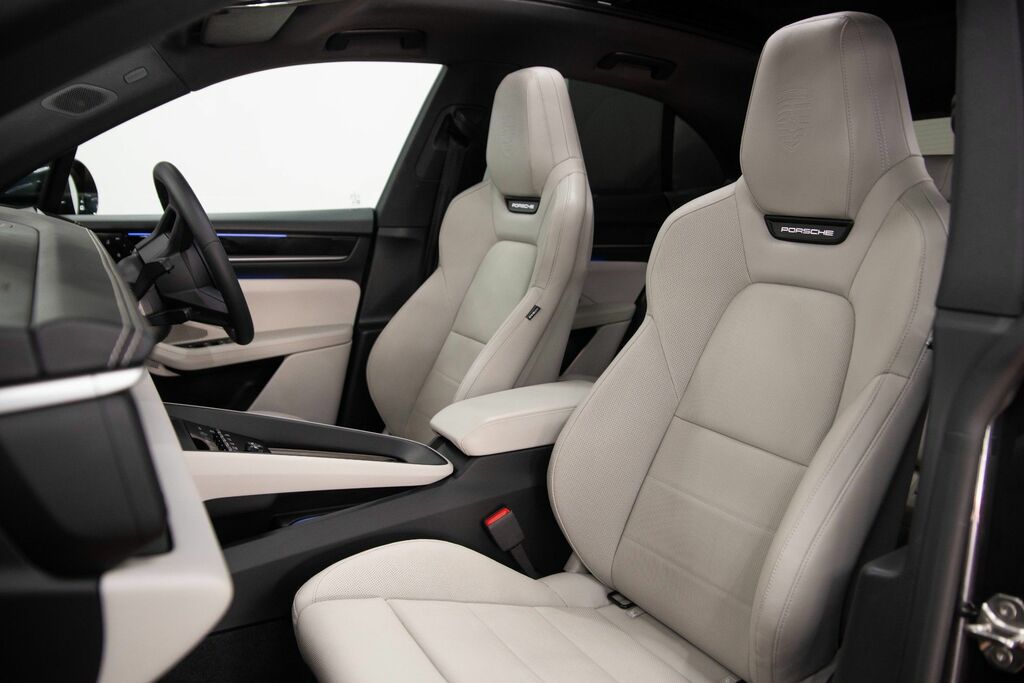 Porsche Macan Automatic SH25PLJ Grey #4