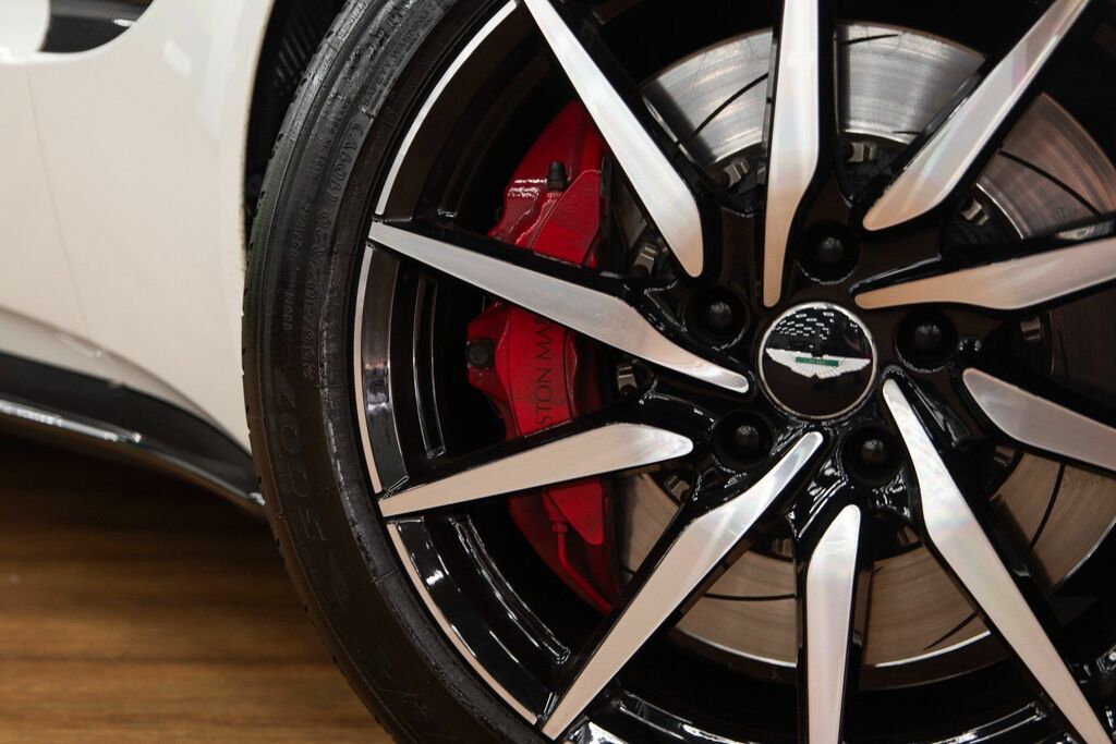 Aston Martin Vantage Automatic Black #6