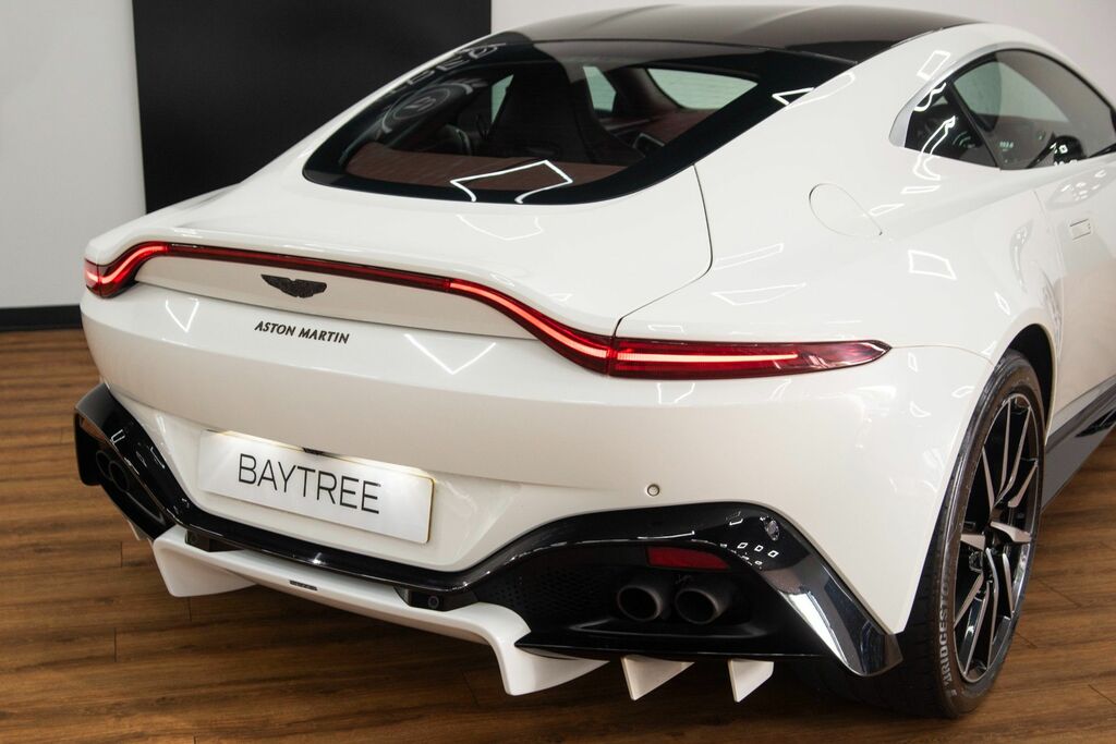 Aston Martin Vantage Vantage V8 Black #21