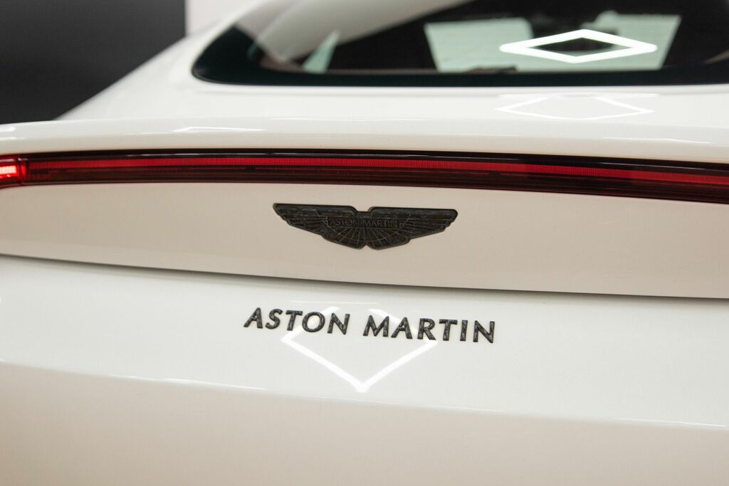 Aston Martin Vantage Vantage V8 Black #24