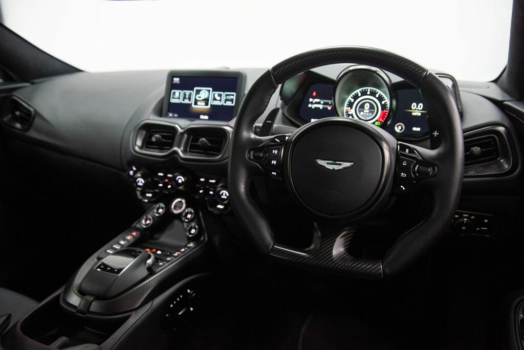 Aston Martin Vantage Automatic Black #3