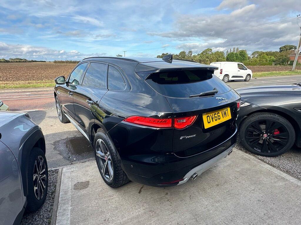 Jaguar F-Pace 3.0 D300 V6 S Black #4