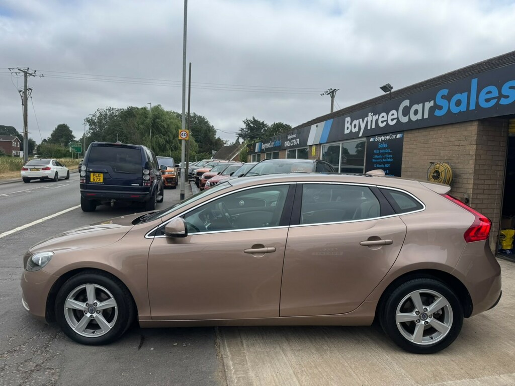 Volvo V40 1.6 D2 Se Powershift Red #3