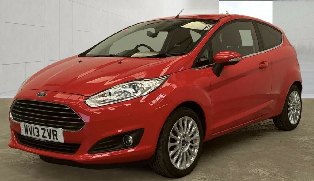 Ford Fiesta Hatchback 1.6 Titanium 2013 WV13ZVR Red #2