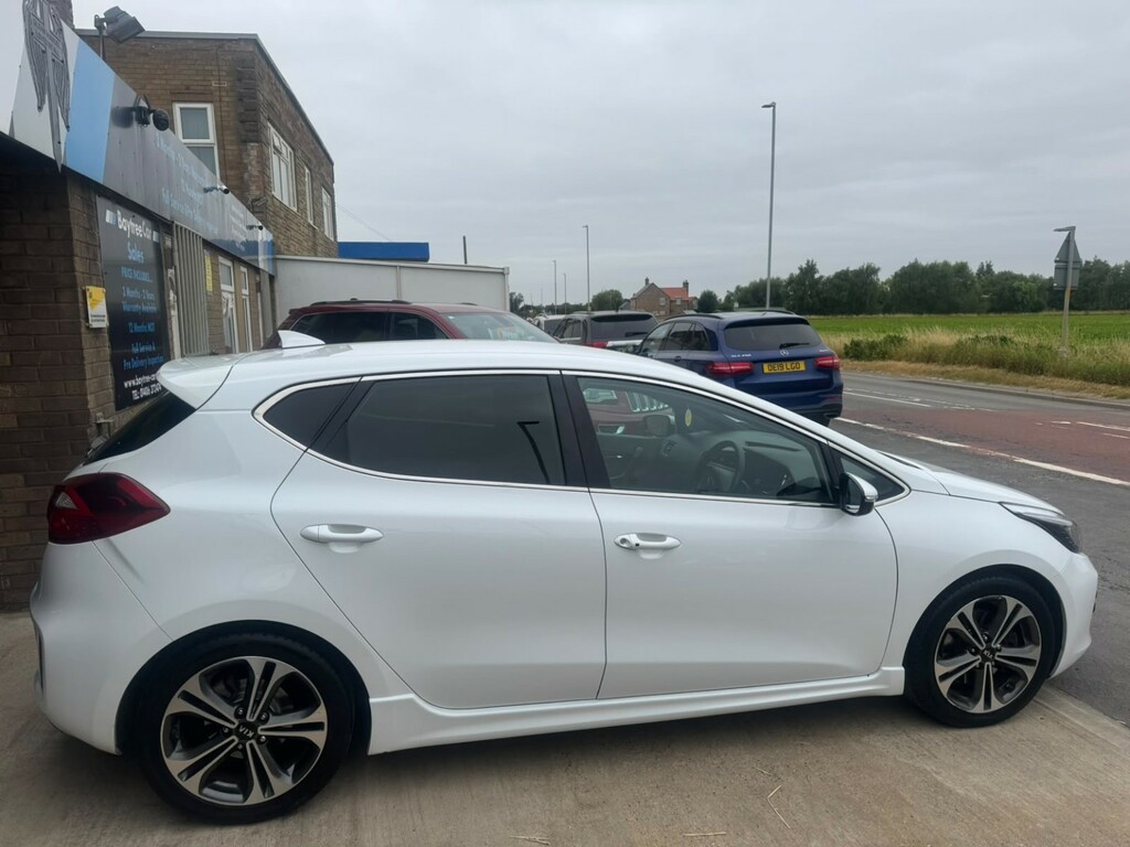 Kia Ceed 1.0 T-gdi Gt-line White #3