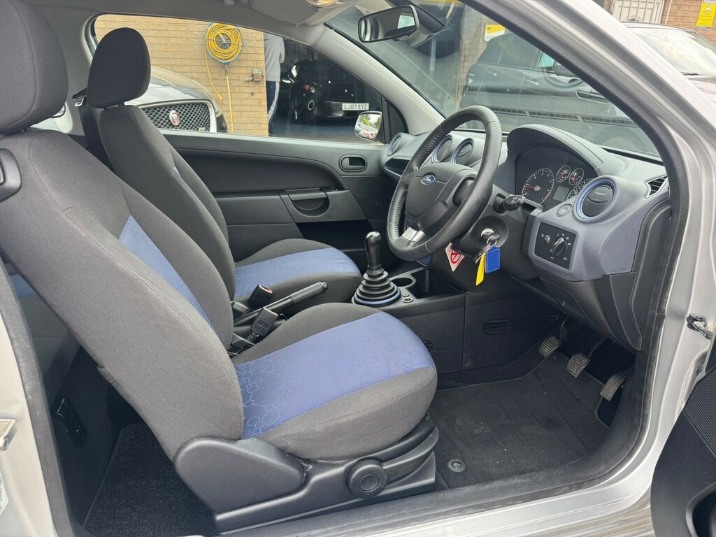 Ford Fiesta 1.4 Zetec Blue Edition Silver #4