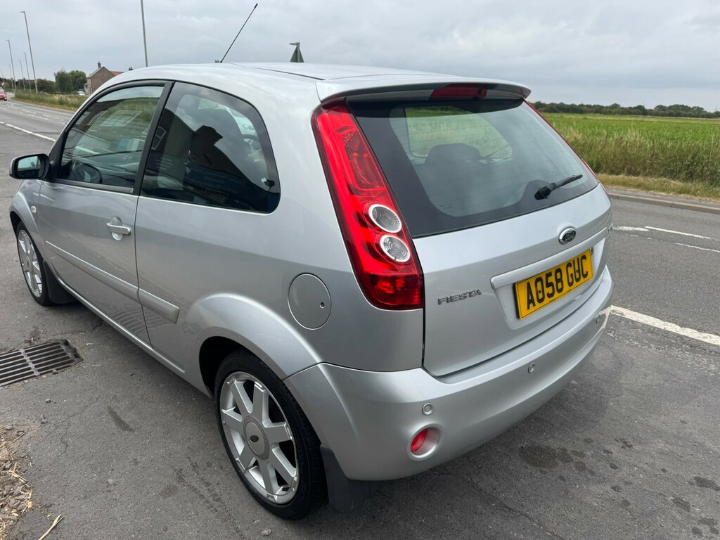 Ford Fiesta 1.4 Zetec Blue Edition Silver #2
