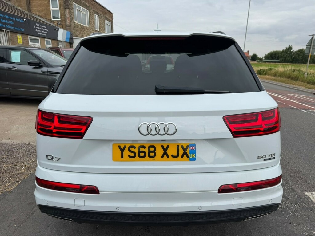 Audi Q7 3.0 Tdi V6 50 Black Edition White #5
