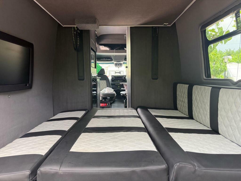 Mercedes-Benz Sprinter Panel Van White #13