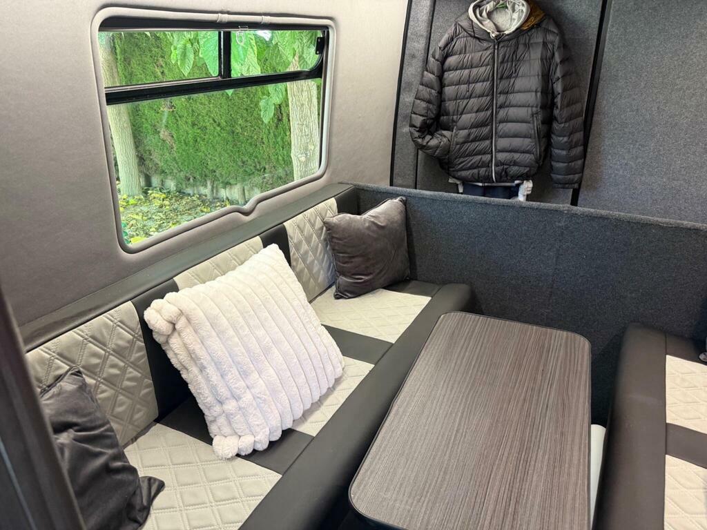 Mercedes-Benz Sprinter Panel Van White #32