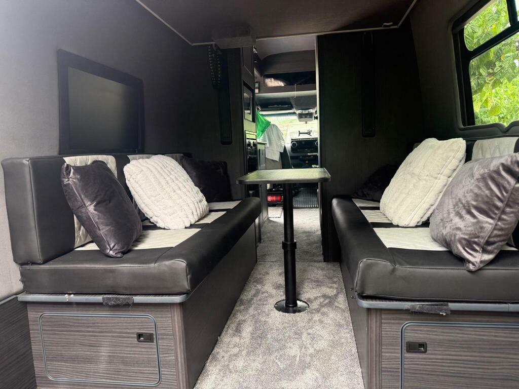 Mercedes-Benz Sprinter Panel Van White #10