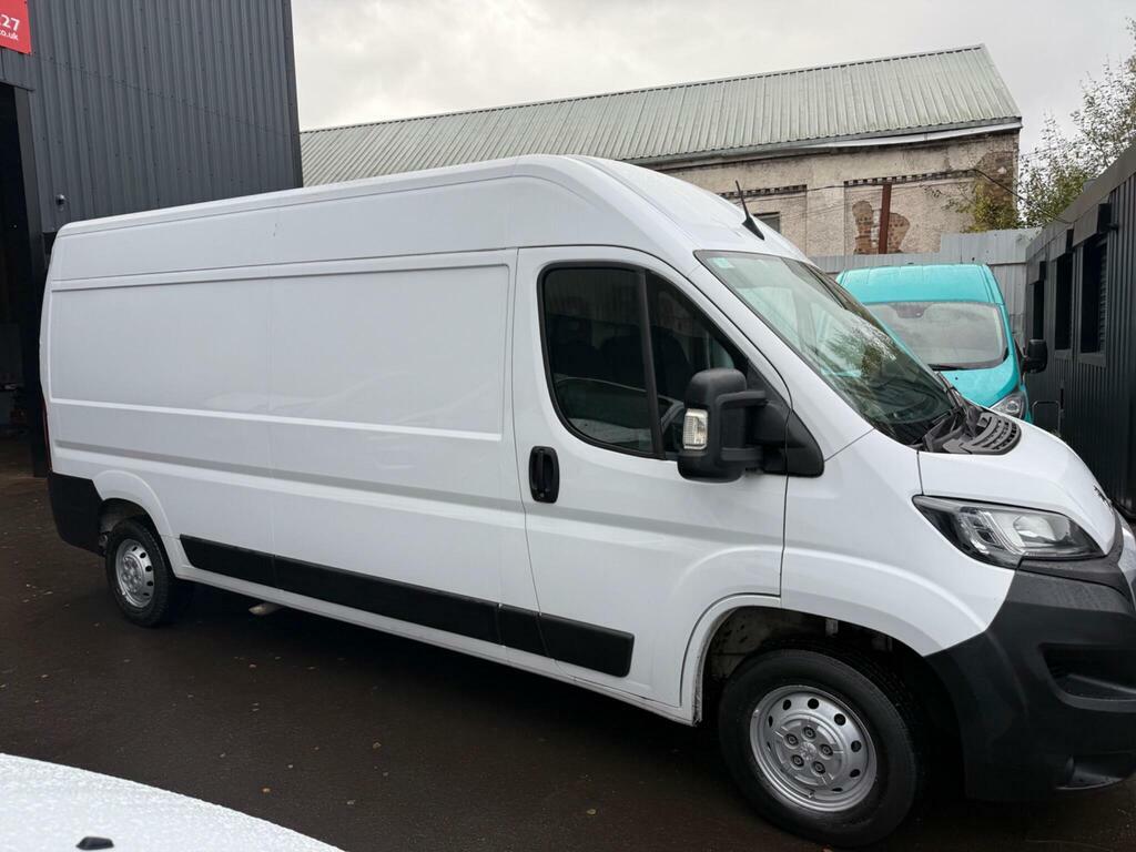 Peugeot Boxer 2.2 Bluehdi 335 Professional Premium L3 H2 Euro White #3