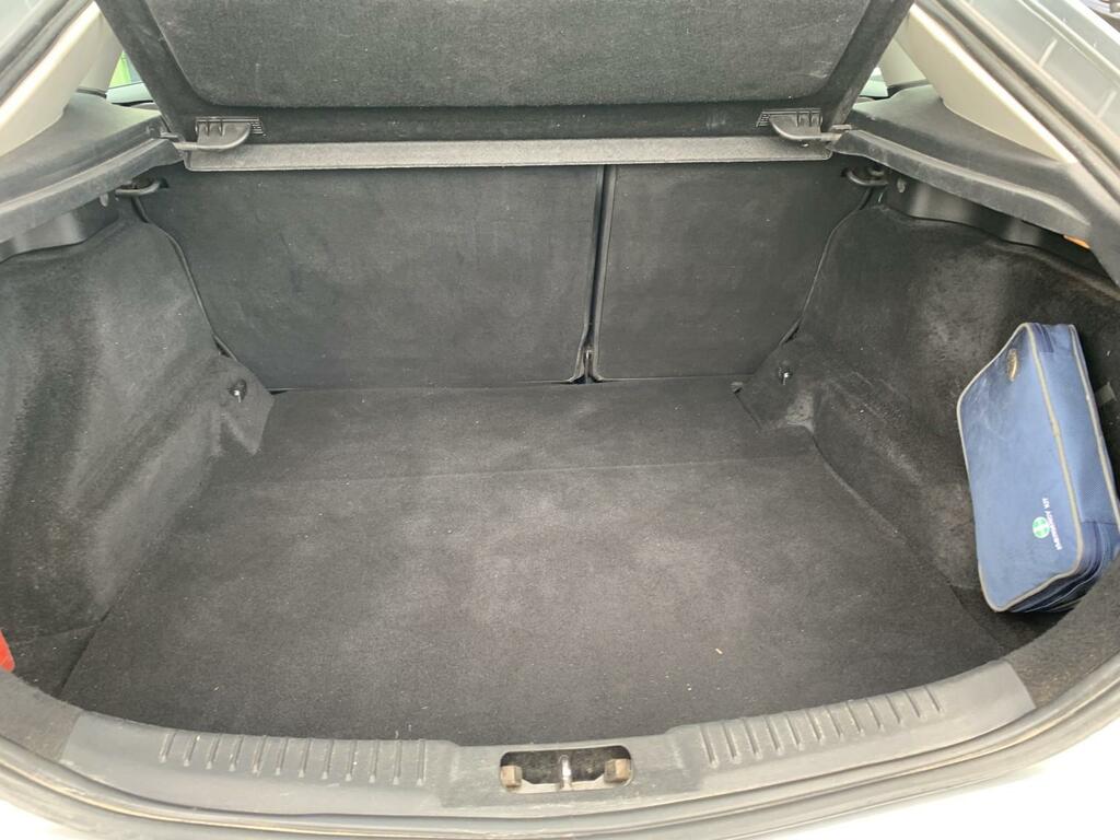 Ford Mondeo Mondeo Estate Silver #18