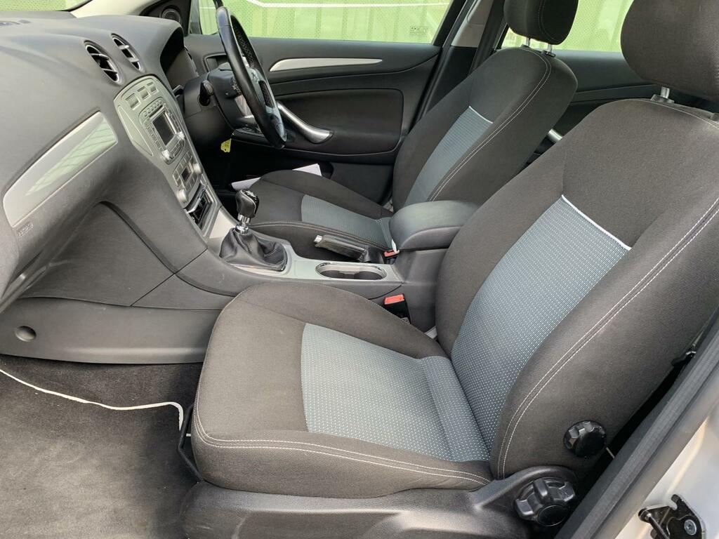 Ford Mondeo Mondeo Estate Silver #8