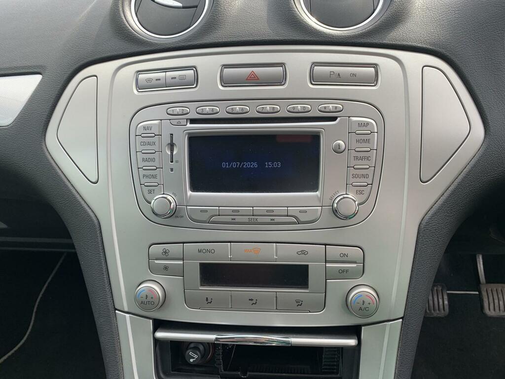 Ford Mondeo Mondeo Estate Silver #28