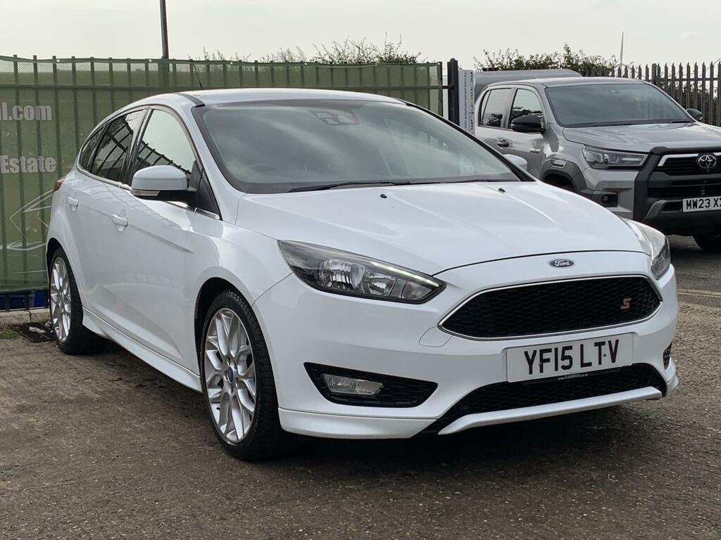 Ford Focus 1.5 T Zetec S White
