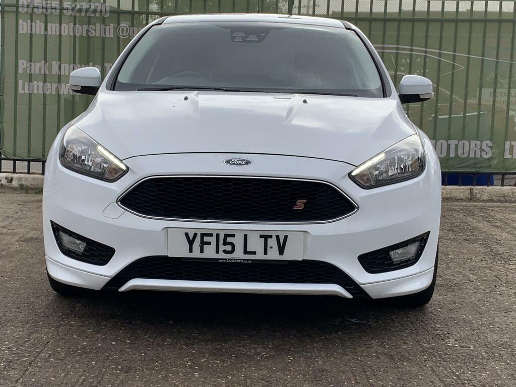 Ford Focus 1.5 T Zetec S White #2
