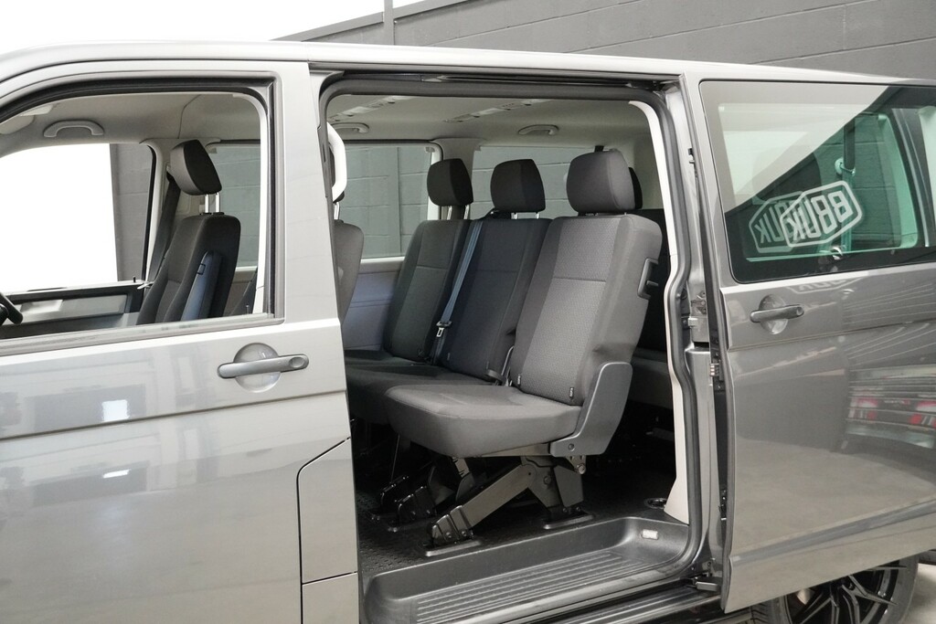 Volkswagen Transporter Shuttle Shuttle Silver #9