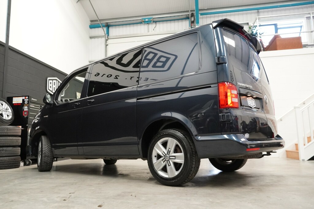 Volkswagen Transporter Mpv Black #13