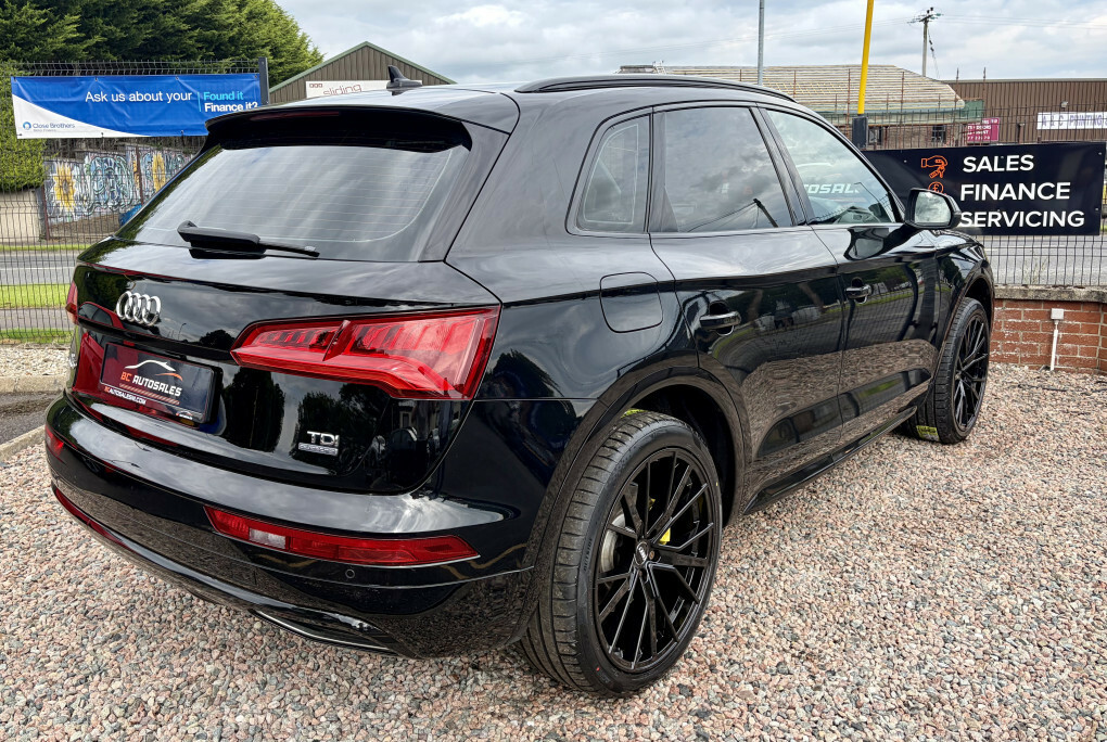 Audi Q5 Tdi Quattro Sport Black #4