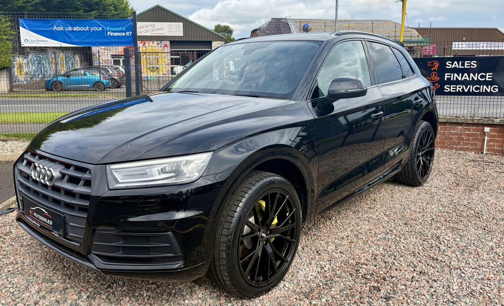 Audi Q5 Tdi Quattro Sport Black #2