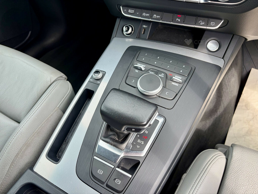 Audi Q5 Tdi Quattro Sport Black #6