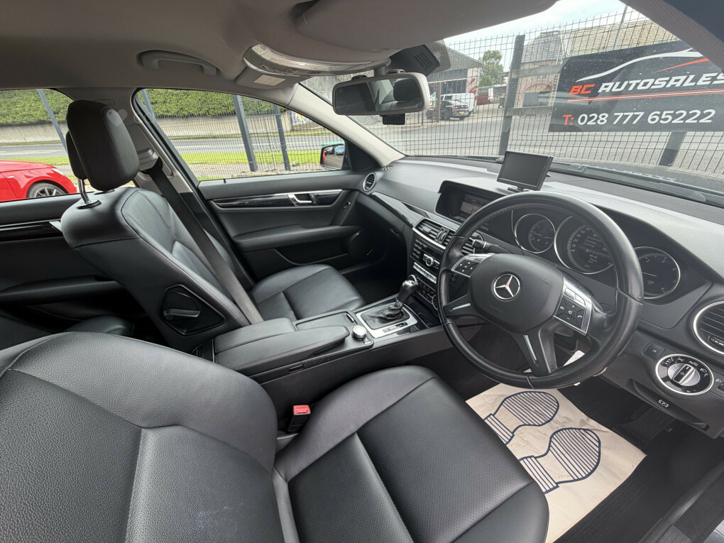 Mercedes-Benz C Class Saloon #5