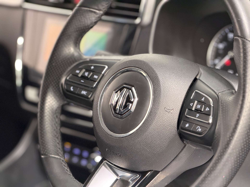 MG ZS 105Kw Exclusive Ev 45Kwh Black #23
