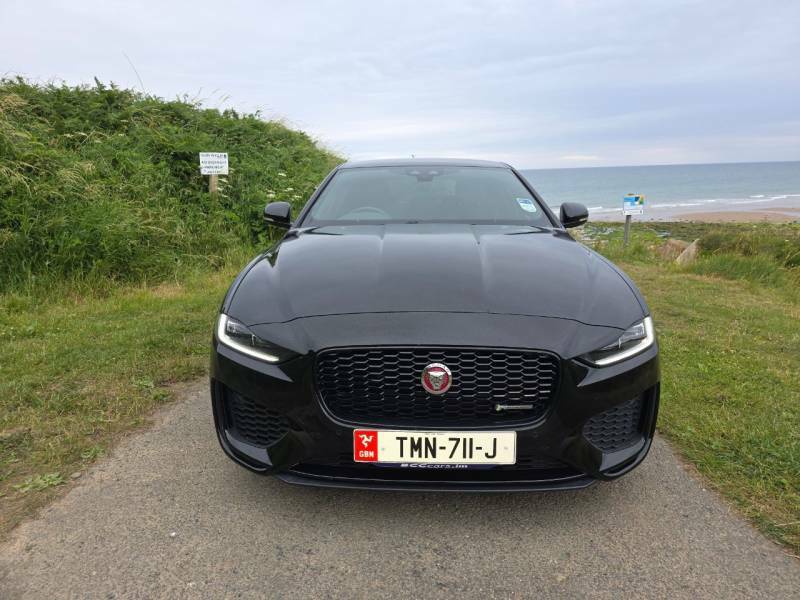 Jaguar XE 2.0 R-dynamic Se Black #2
