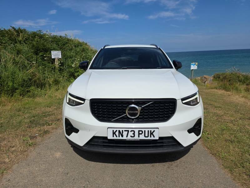 Volvo XC40 1.5 T4 Recharge Phev Plus Dark White #2
