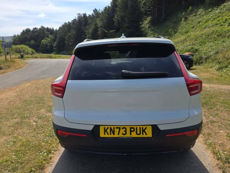 Volvo XC40 1.5 T4 Recharge Phev Plus Dark White #4