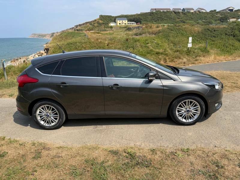 Ford Focus 1.0 Ecoboost 125 Zetec Edition Grey #3