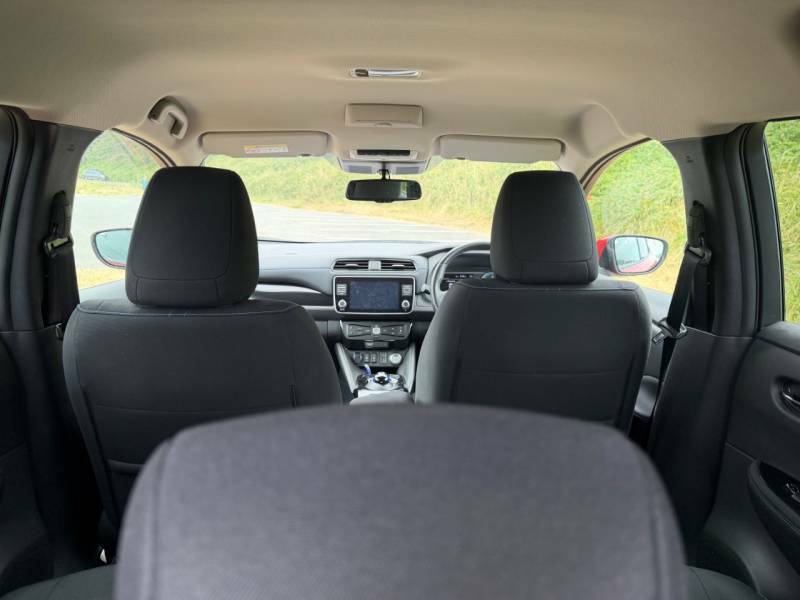 Nissan Leaf Shiro White #8