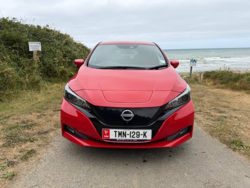 Nissan Leaf 110Kw N-connecta 39Kwh Red #2
