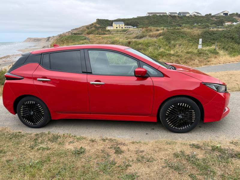 Nissan Leaf 110Kw N-connecta 39Kwh Red #4