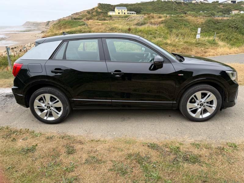 Audi Q2 35 Tfsi S Line S Tronic Black #5
