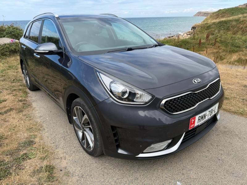 Kia Niro 1.6 Gdi Hybrid First Edition Dct Grey