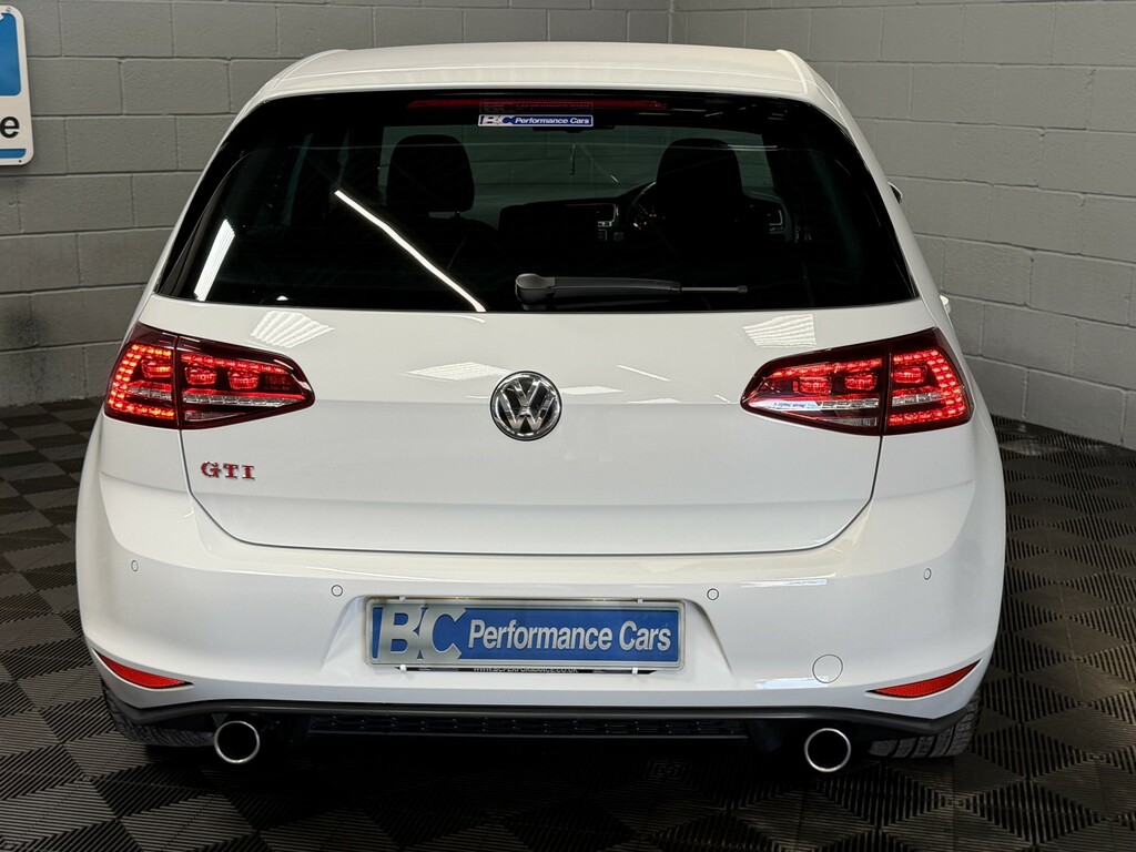 Volkswagen Golf 2.0 Tsi Bluemotion Tech Gti Performance White #5