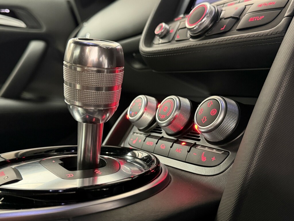Audi R8 Automatic Grey #10
