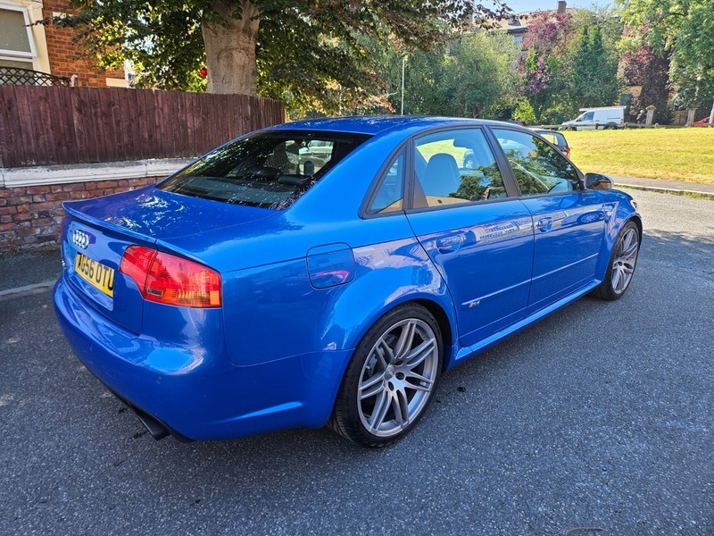 Audi RS4 Saloon 4.2 Quattro 200606 Black #7