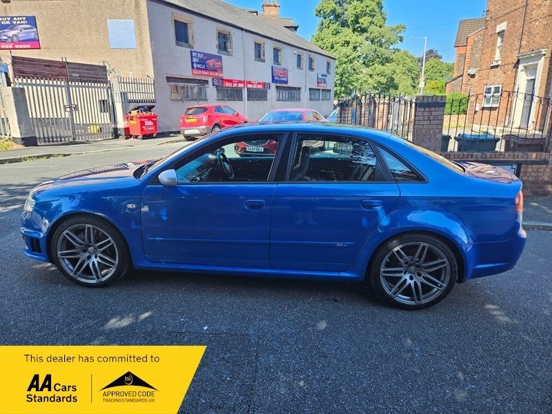 Audi RS4 4.2 Quattro Blue #4