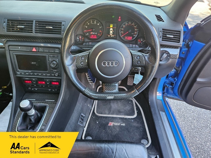 Audi RS4 Saloon 4.2 Quattro 200606 Black #10