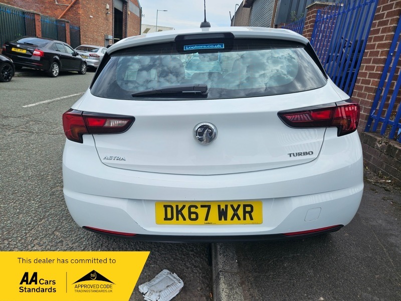 Vauxhall Astra 1.4 Turbo Sri DK67WXR White #5