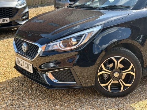 MG MG3 1.5 Hybrid Trophy White #10