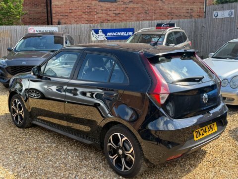 MG MG3 1.5 Hybrid Trophy White #7
