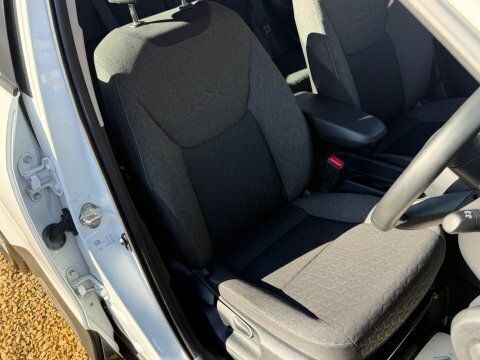 Toyota Yaris Cross 1.5 Vvt-h Icon  #5
