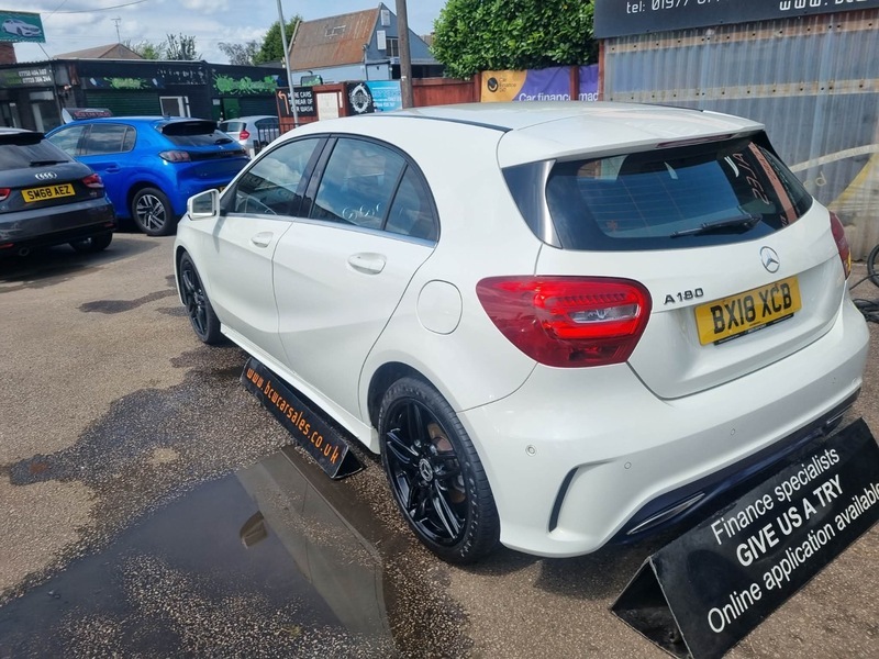 Mercedes-Benz A Class A 180 Amg Line White #2