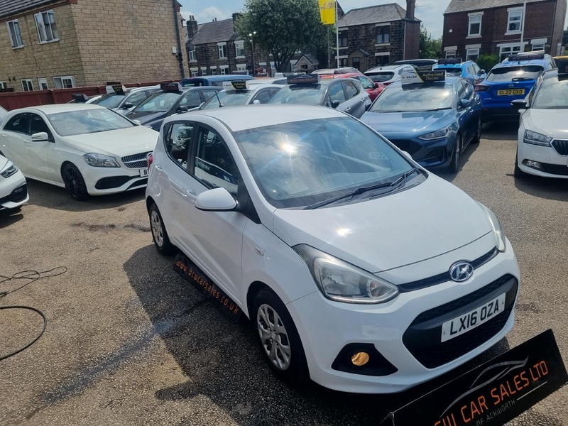 Hyundai I10 Se Blue Drive White #3