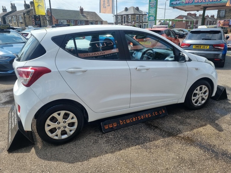 Hyundai I10 1.0 Go White #10